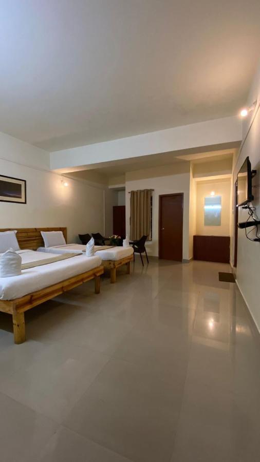 Hotel Travellers Inn Shillong Exterior photo